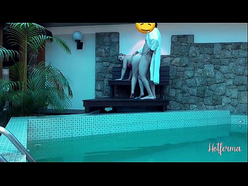 ❤️ Boss xizmatchini hovuzga taklif qiladi, lekin issiqqa qarshi tura olmadi ❌ Super porno uz.onetubes.top ﹏